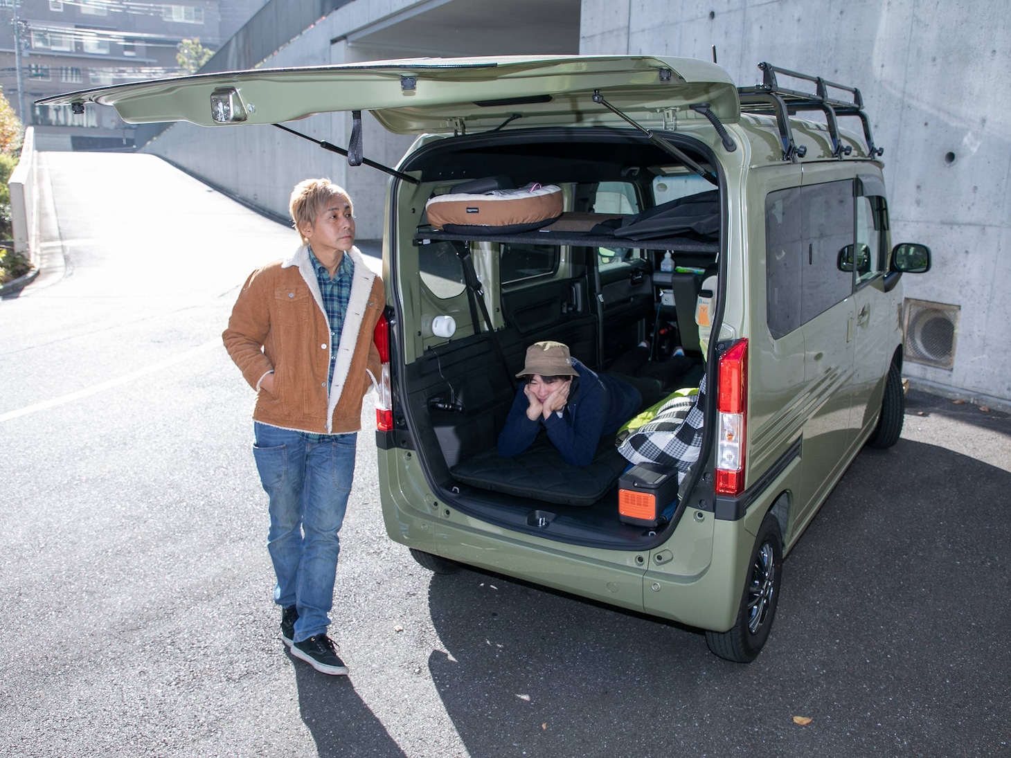 左からヒロシ、小田原ドラゴン。