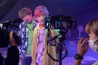 CMのメイキング写真。