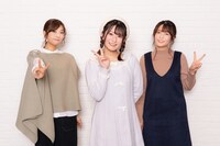 「キャストトーク付き第25話・第26話オンライン先行上映会」より、左から沼倉愛美、岡咲美保、千本木彩花。