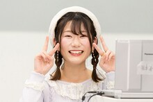 「キャストトーク付き第25話・第26話オンライン先行上映会」より、岡咲美保。