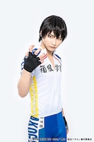 時人扮する荒北靖友。