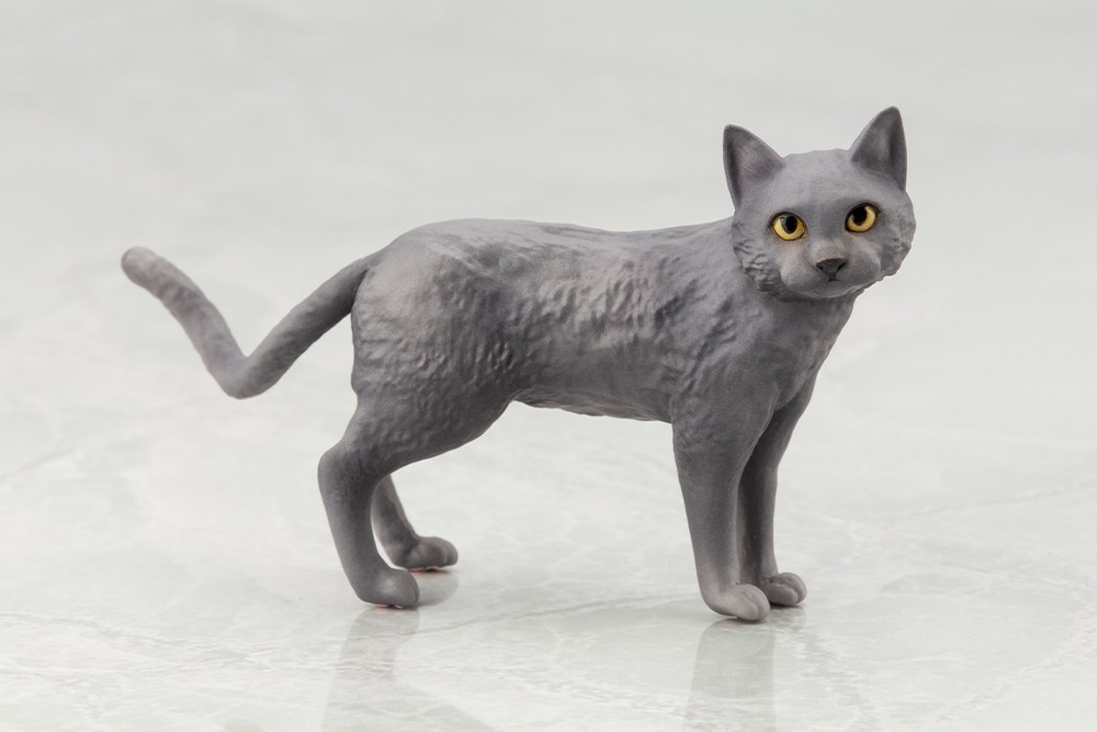 猫のフィギュア。