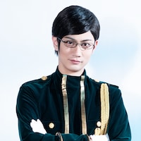 馬場良馬扮する九州新幹線。