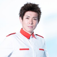 森山栄治扮する都営浅草線。