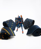 「Mark.06 渚カヲル シリーズ」のネクタイ。