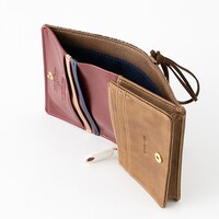 二つ折り財布
