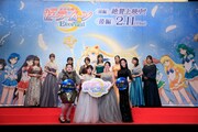 上段左から前田愛、藤井ゆきよ、金元寿子、佐藤利奈、小清水亜美、伊藤静、大原さやか、皆川純子。下段左から渡辺直美、福圓美里、三石琴乃、菜々緒。