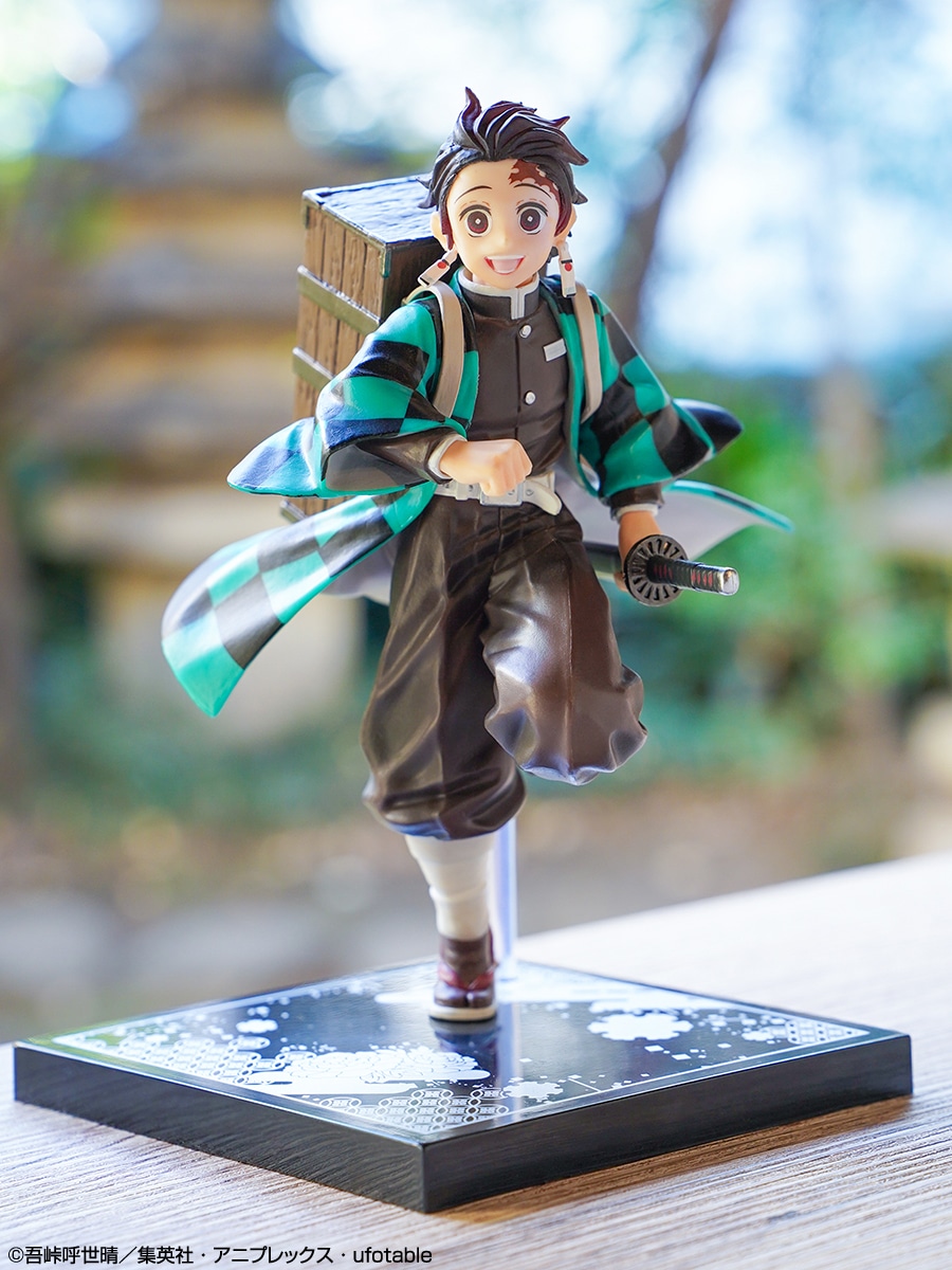 A賞の「竈門炭治郎フィギュア」。
