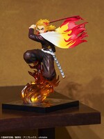 E賞の「煉獄杏寿郎フィギュア」。