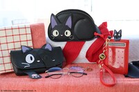 ジジをモチーフにしたアイテム。