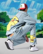 「VINTAGE FIT TRUCKER  POKEMON STONE」「551Z AUTHENTIC STRAIGHT POKEMON STONE」着用イメージ
