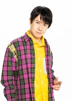 兎原跳吉役の杉田智和。