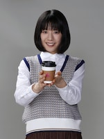 夏帆演じる垣根志麻。 (c)「珈琲いかがでしょう」製作委員会