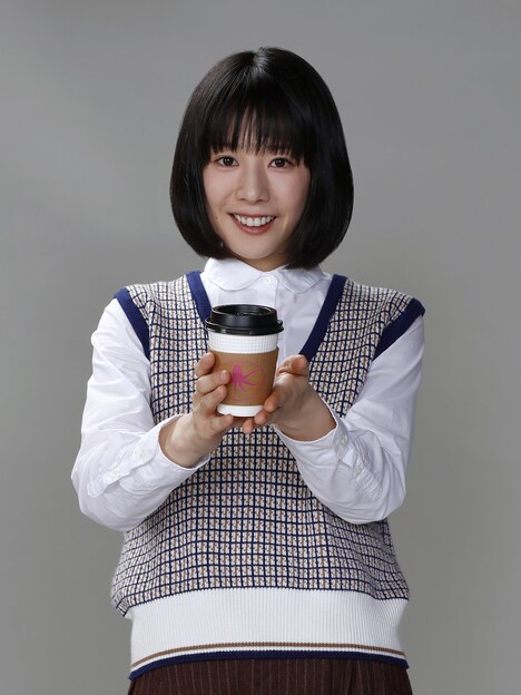 夏帆演じる垣根志麻。