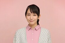 吉岡里帆扮する久遠あいこ。 (c)フジテレビ