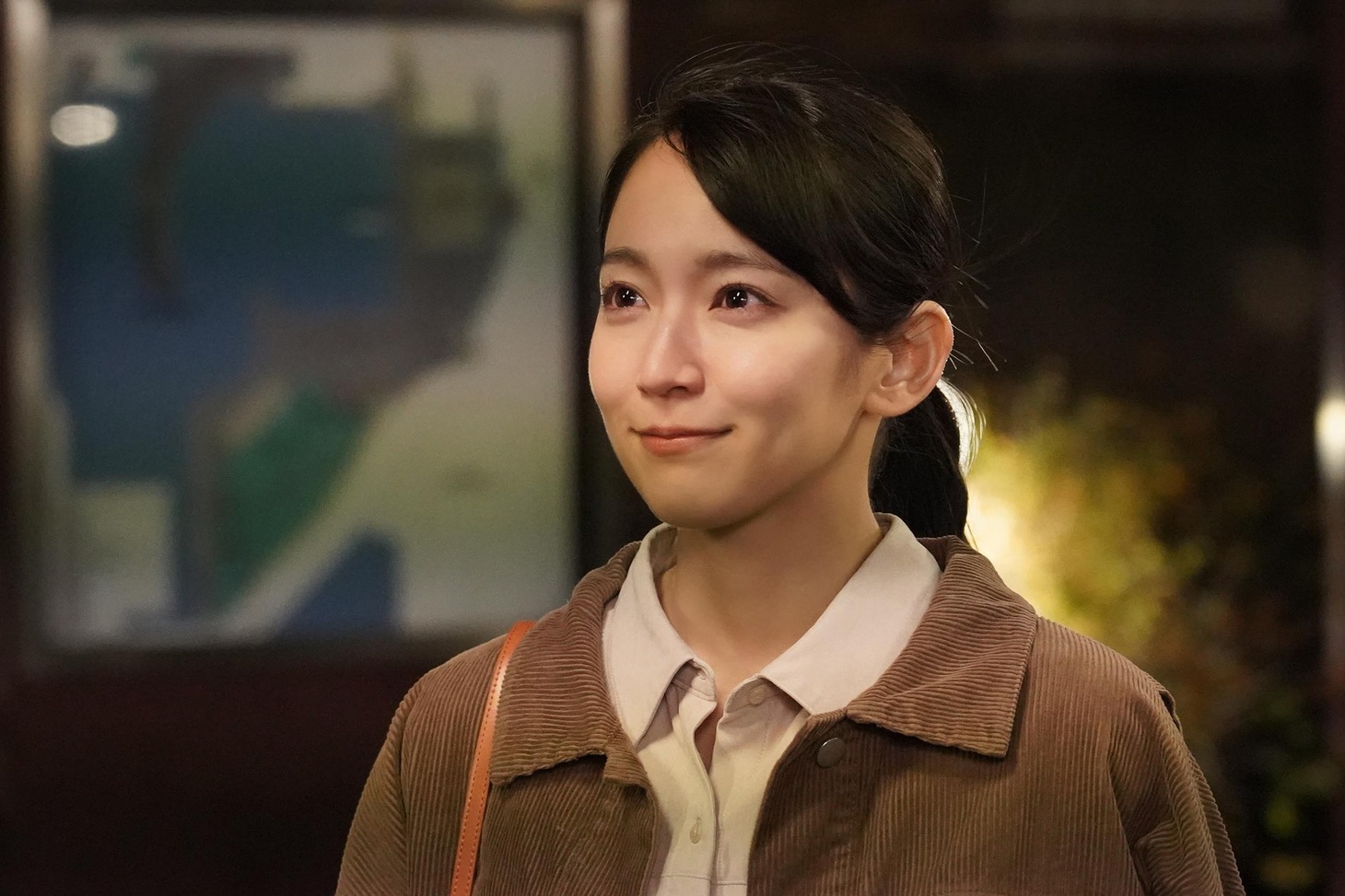 吉岡里帆扮する久遠あいこ。 (c)フジテレビ