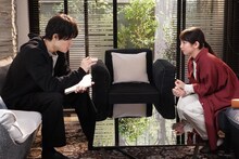 吉岡里帆扮する久遠あいこ。 (c)フジテレビ