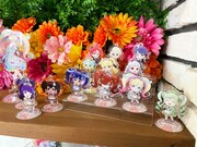 店内で販売されるグッズ。