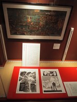「戦と拳願仕合 ケンガンアシュラ原画×神田明神コレクションコラボ展」の展示の様子。