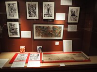 「戦と拳願仕合 ケンガンアシュラ原画×神田明神コレクションコラボ展」の展示の様子。