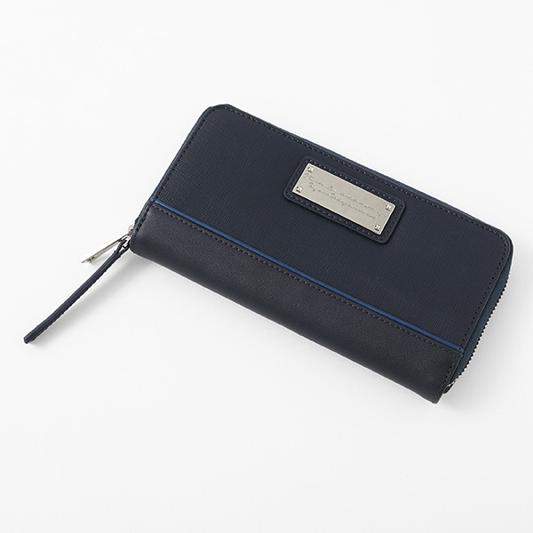 「川嶋 亜美 モデル 長財布」