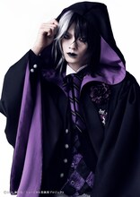 後藤大扮するグレゴリー・バイオレット。