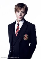 山口晃生扮するデリック・アーデン。