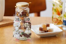 「CLAMP30周年記念 伽羅琥珀『カードキャプターさくら』珈琲味」