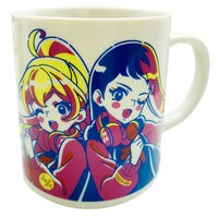 「アイカツプラネット！」モチーフのマグカップ（表）。