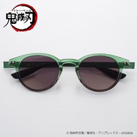 竈門炭治郎モデルのファッショングラス。