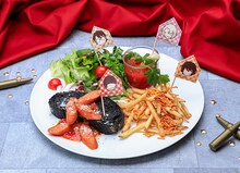 「赤井家の食卓」(c)青山剛昌／小学館・読売テレビ・TMS 1996