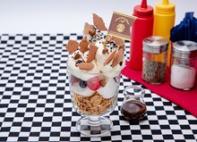 「OSUSOWAKE SUNDAE（沖矢昴）」(c)青山剛昌／小学館・読売テレビ・TMS 1996