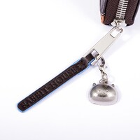 チノモデルの長財布。