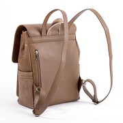 ココアモデルのバッグパック。