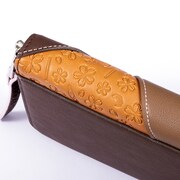 ココアモデルの長財布。