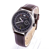 リゼモデルの腕時計。