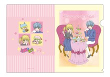 篠塚ひろむ描き下ろしイラストを使ったクリアファイル。