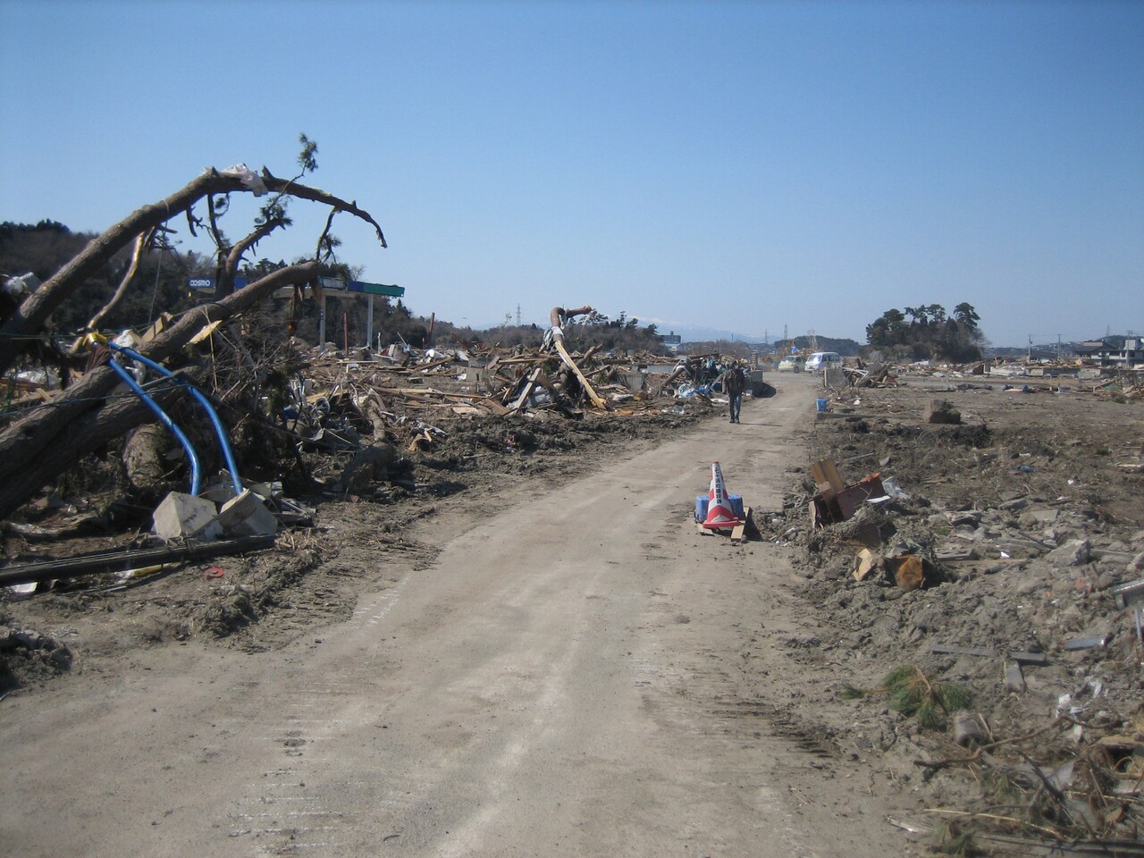 2011年4月5日、宮城県・七ヶ浜町にて。「I【アイ】」のロケ取材で訪れた際に、同行したアシスタントが撮影した。