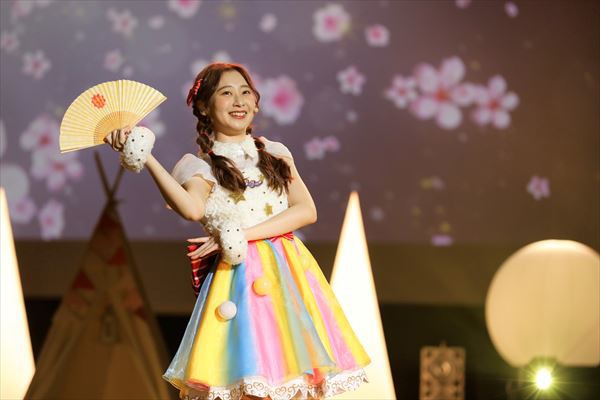 太陽ペッパー役の山下七海。