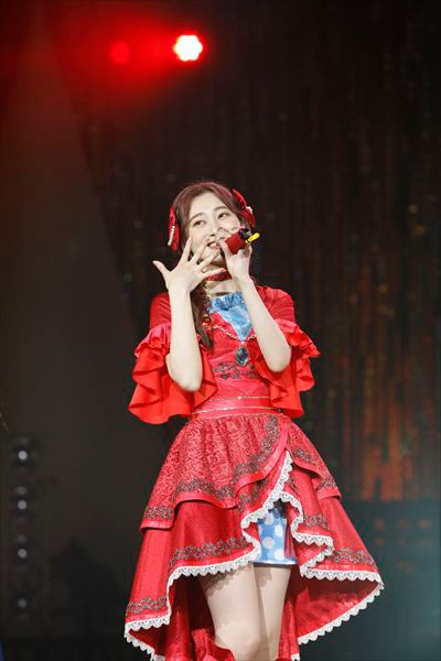 太陽ペッパー役の山下七海。