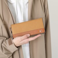 「高坂桐乃 モデル  財布」