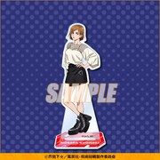 A賞のアクリルスタンドフィギュア（全4種）。