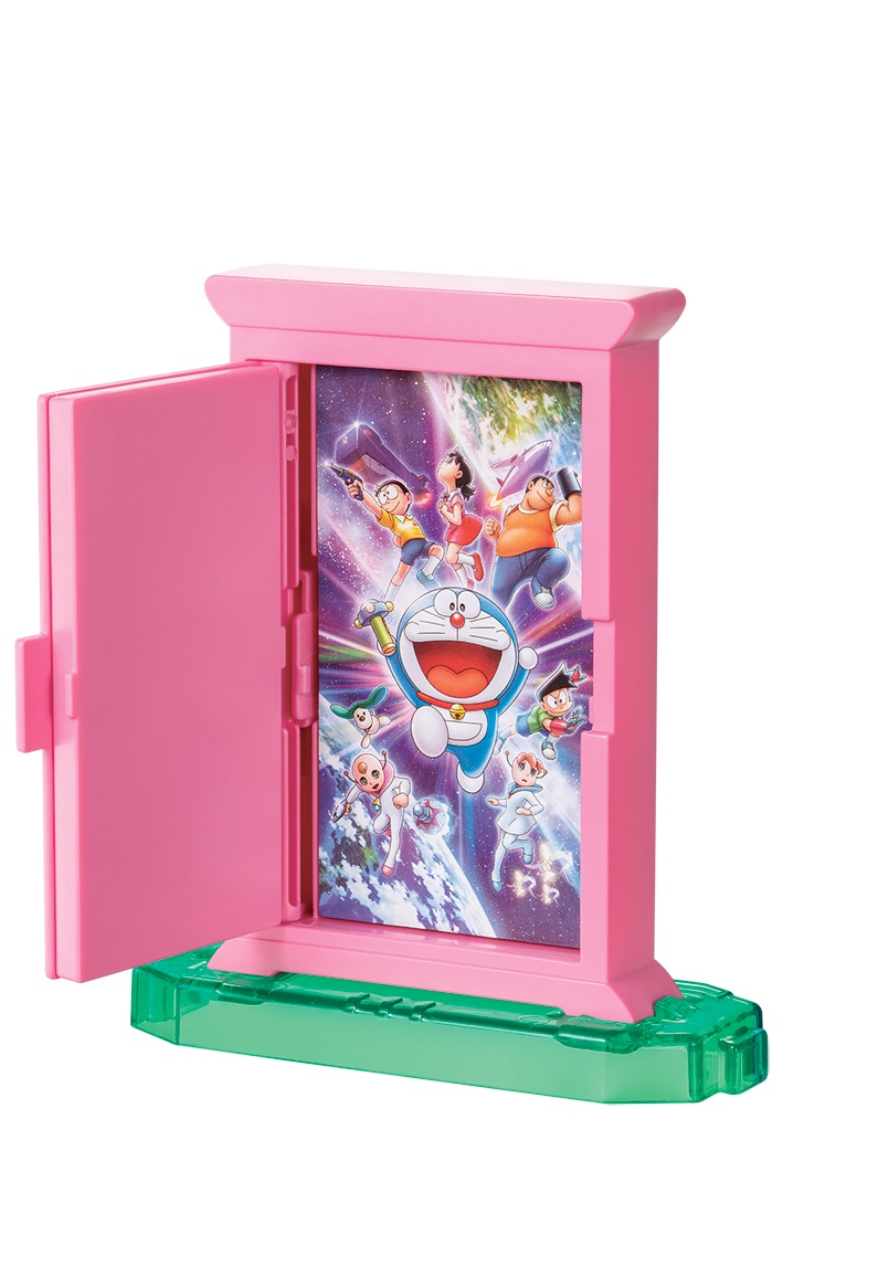 ハッピーセット「ドラえもん」の第2弾として登場する「ひらくとビックリ！どこでもドア」。