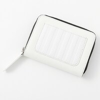 伊黒小芭内モデルの財布。