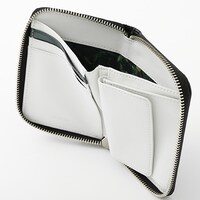 不死川実弥モデルの財布。