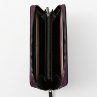 胡蝶しのぶモデルの長財布。