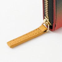 煉獄杏寿郎モデルの財布。