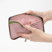 甘露寺蜜璃モデルの財布。