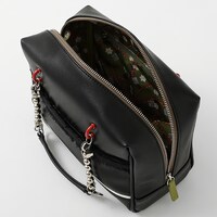 悲鳴嶼行冥モデルのバッグ。