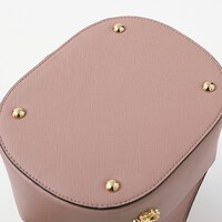 甘露寺蜜璃モデルのバッグ。